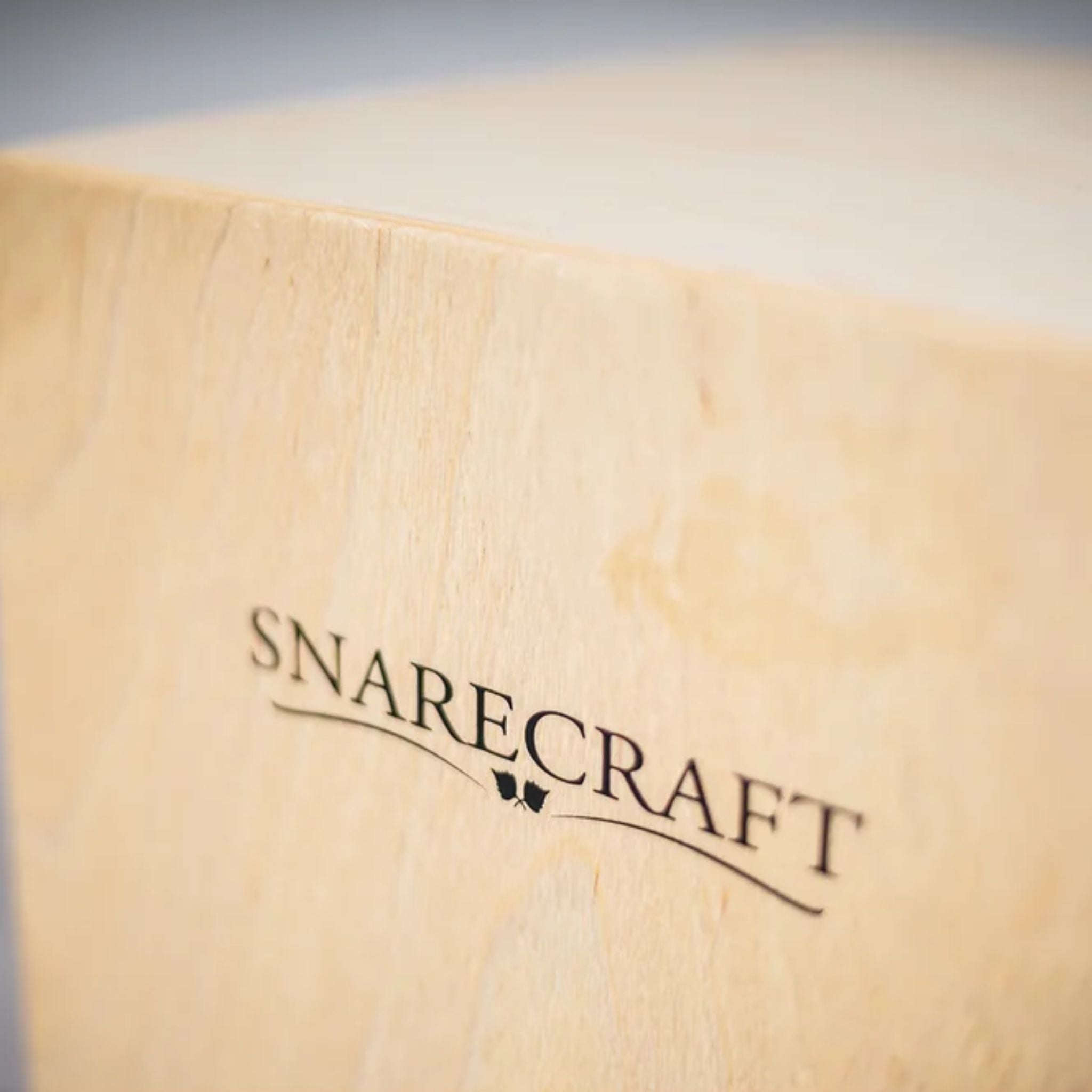 Meinl Snarecraft Cajon logo on back of cajon drum.