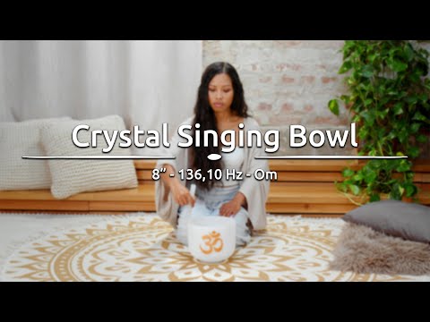 Meinl Sonic Energy 8 inch White Frosted Crystal Singing Bowl Om 136.10 Hz PCSB8OM being played to demonstrate clear quartz crystal tones, long-lasting resonance, and harmonic sustain for meditation, sound therapy, mindfulness, and immersive sound exploration.